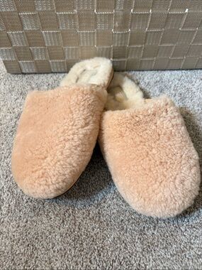 NWOB UGG Coquette Pink Dawn Shearling Slide Slippers Comfort Slides New